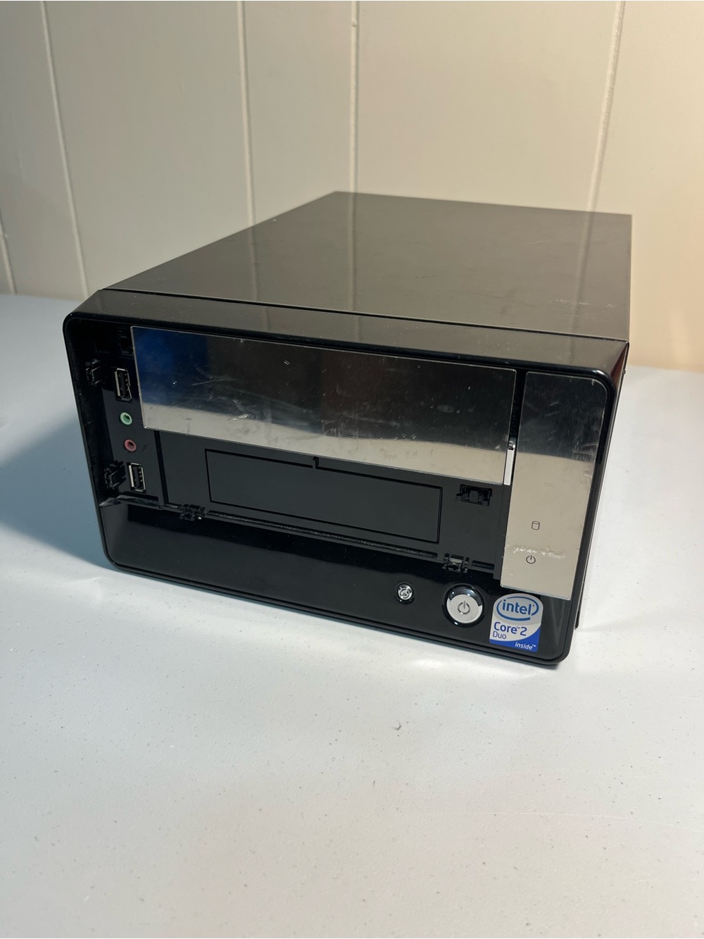 Apex MI-100 Mini-ITX small PC case